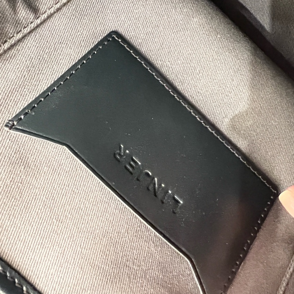 Sophisticated Blue Leather Briefcase for Men and ladies - Picture 11 of 11